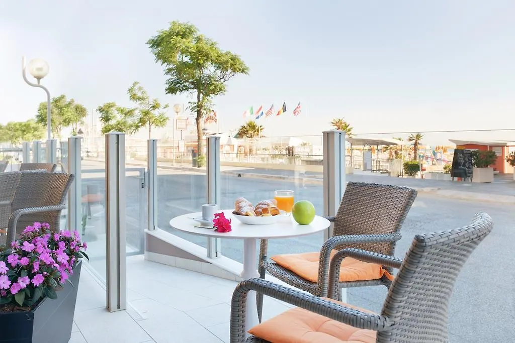 Hotel Holiday Beach Rimini Viserbella di Rimini